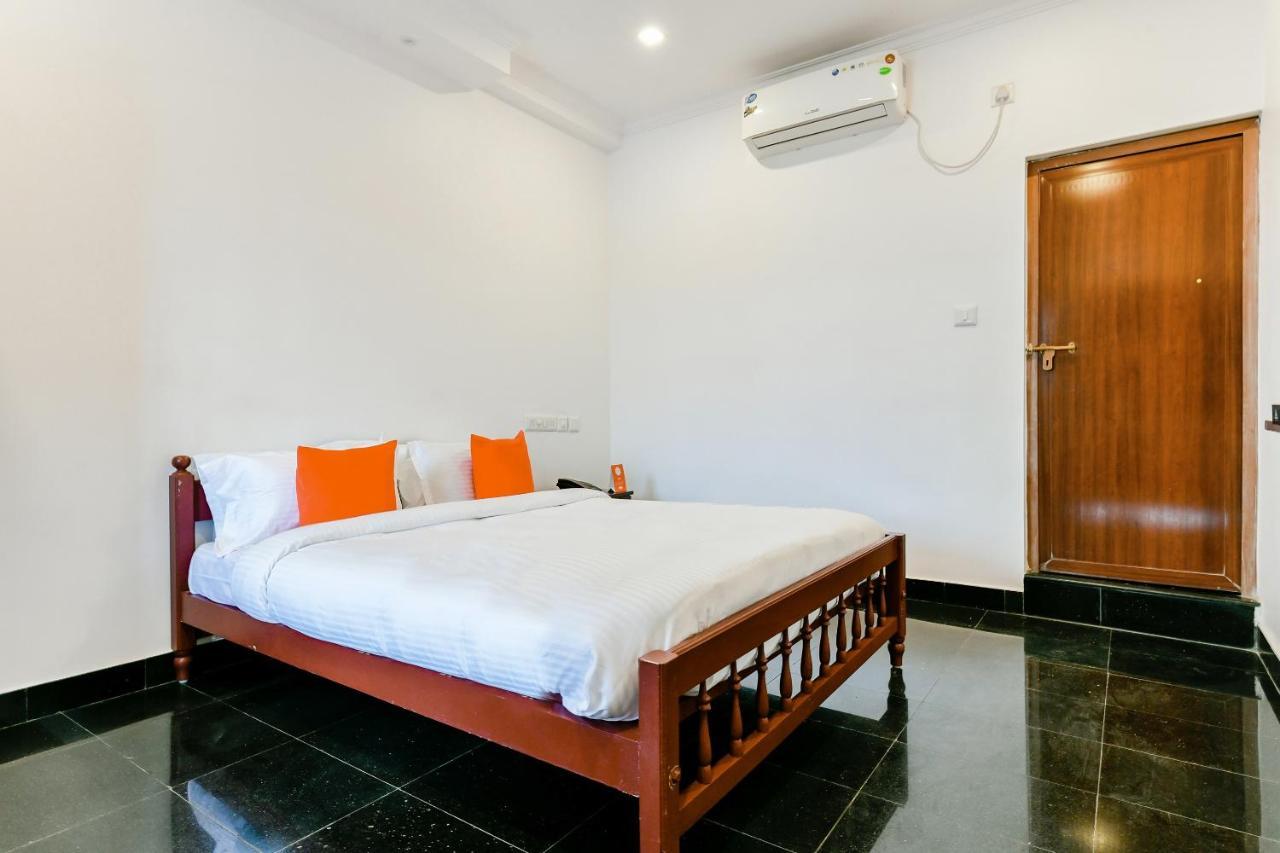 Spot On 39480 Vattekad Tourist Home Kakkanad Exterior foto